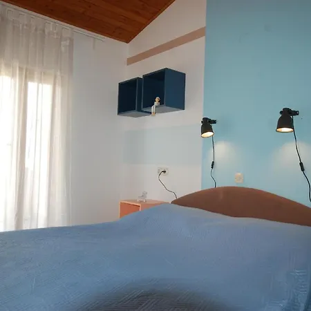 Daire Fuer 4 Personen Ca 50 Qm In Vantacici, Kvarner Bucht Krk *