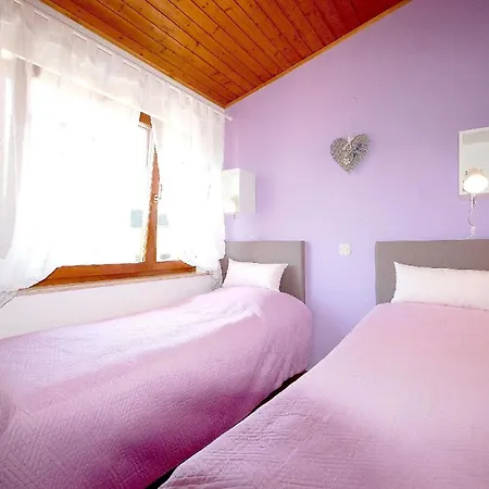 Fuer 4 Personen Ca 50 Qm In Vantacici, Kvarner Bucht Krk Daire Vantacici